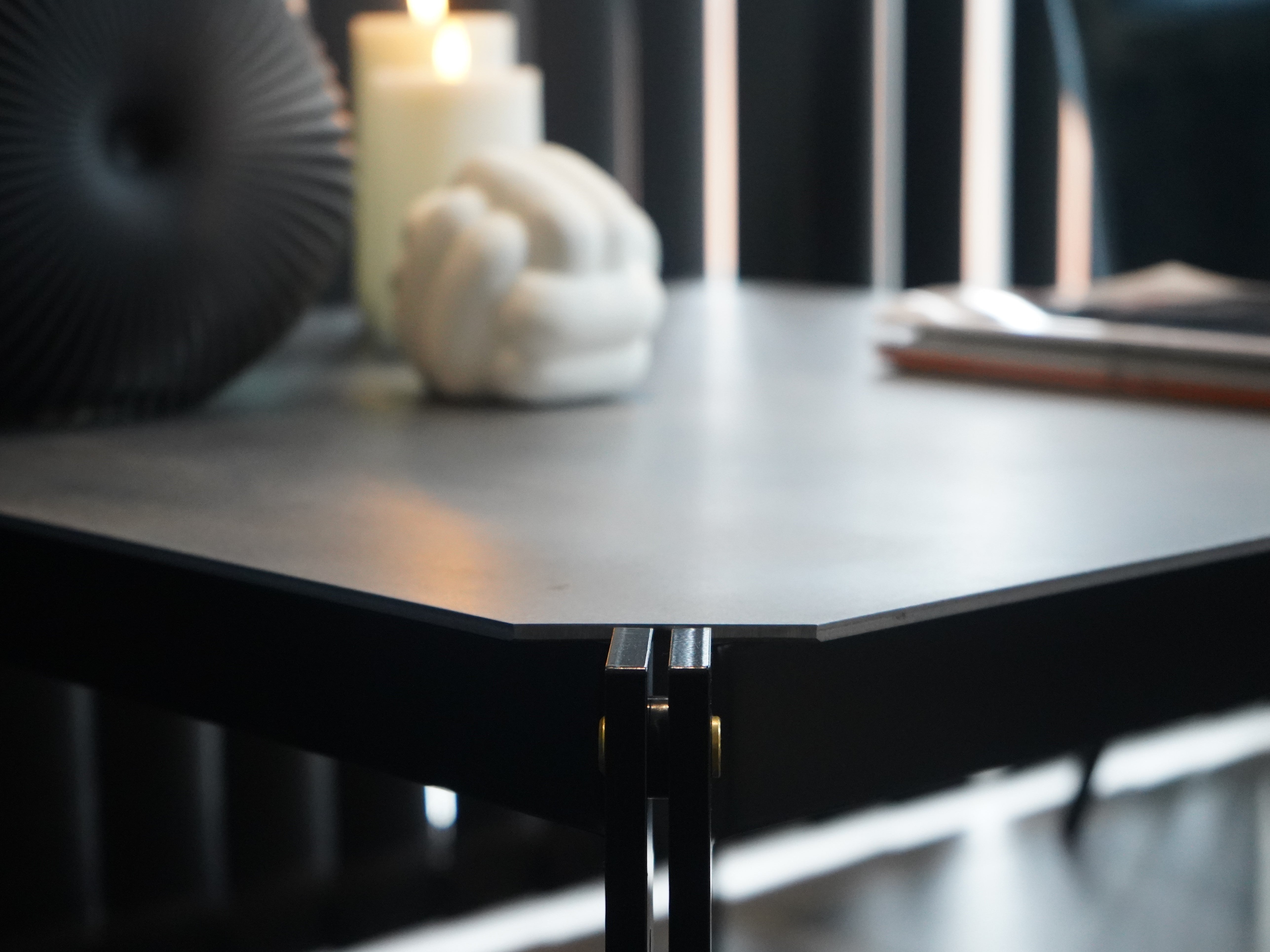 AXIS-sofabord-raa-staal13-no