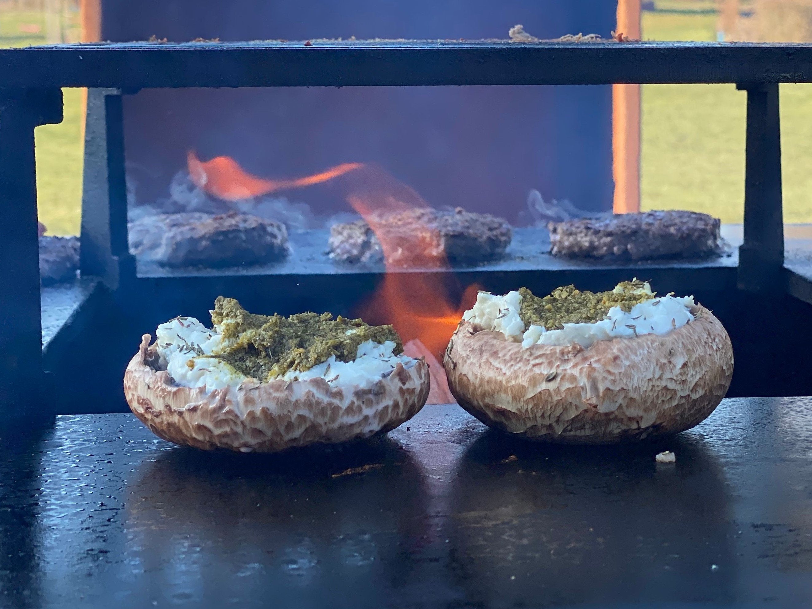 CUBY-baalgrill-byJEMA12-no