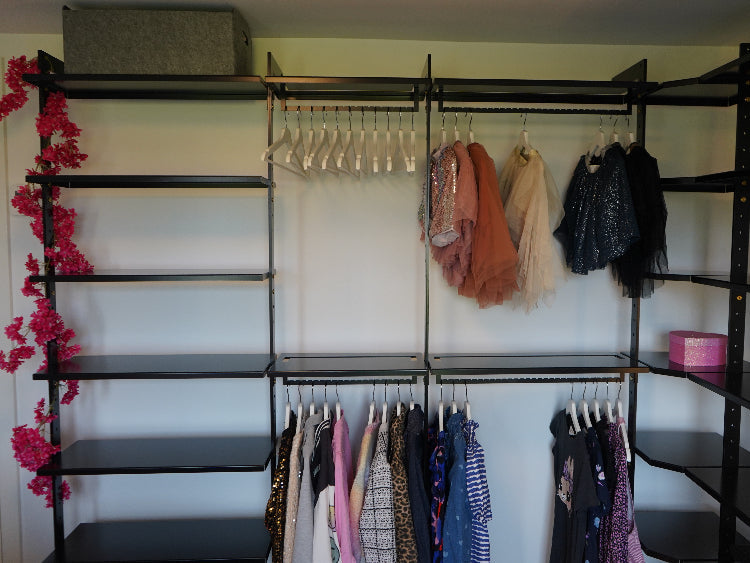 Garderobesystem-AXIS-girl4-no