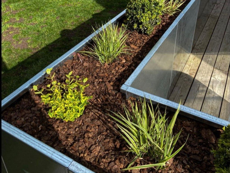 Plantekasse-galvaniseret-staal-hjorne-no