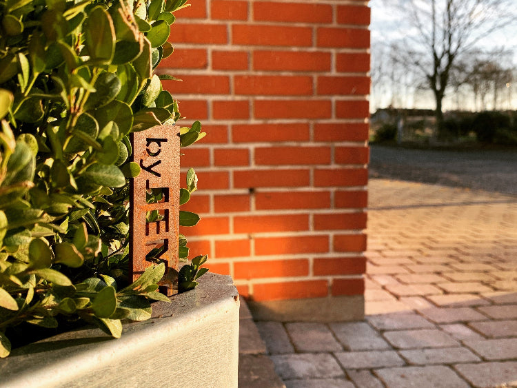 Plantekasse-galvaniseret-staal-logo-no