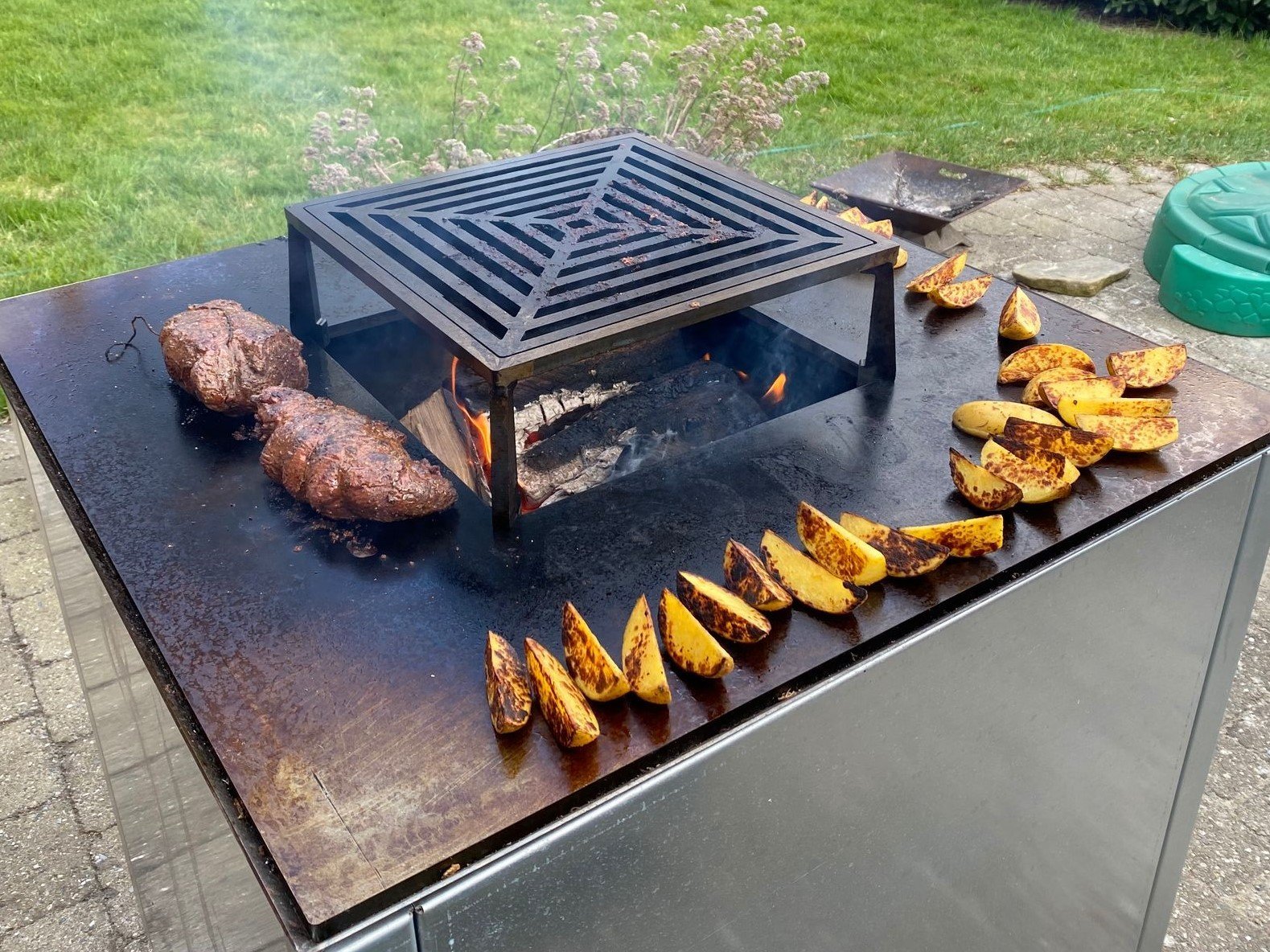 baalgrill-galvaniseretstaal-cuby14-no