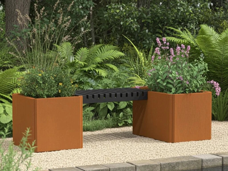 EDGY benkesett i cortenstål til terrasse