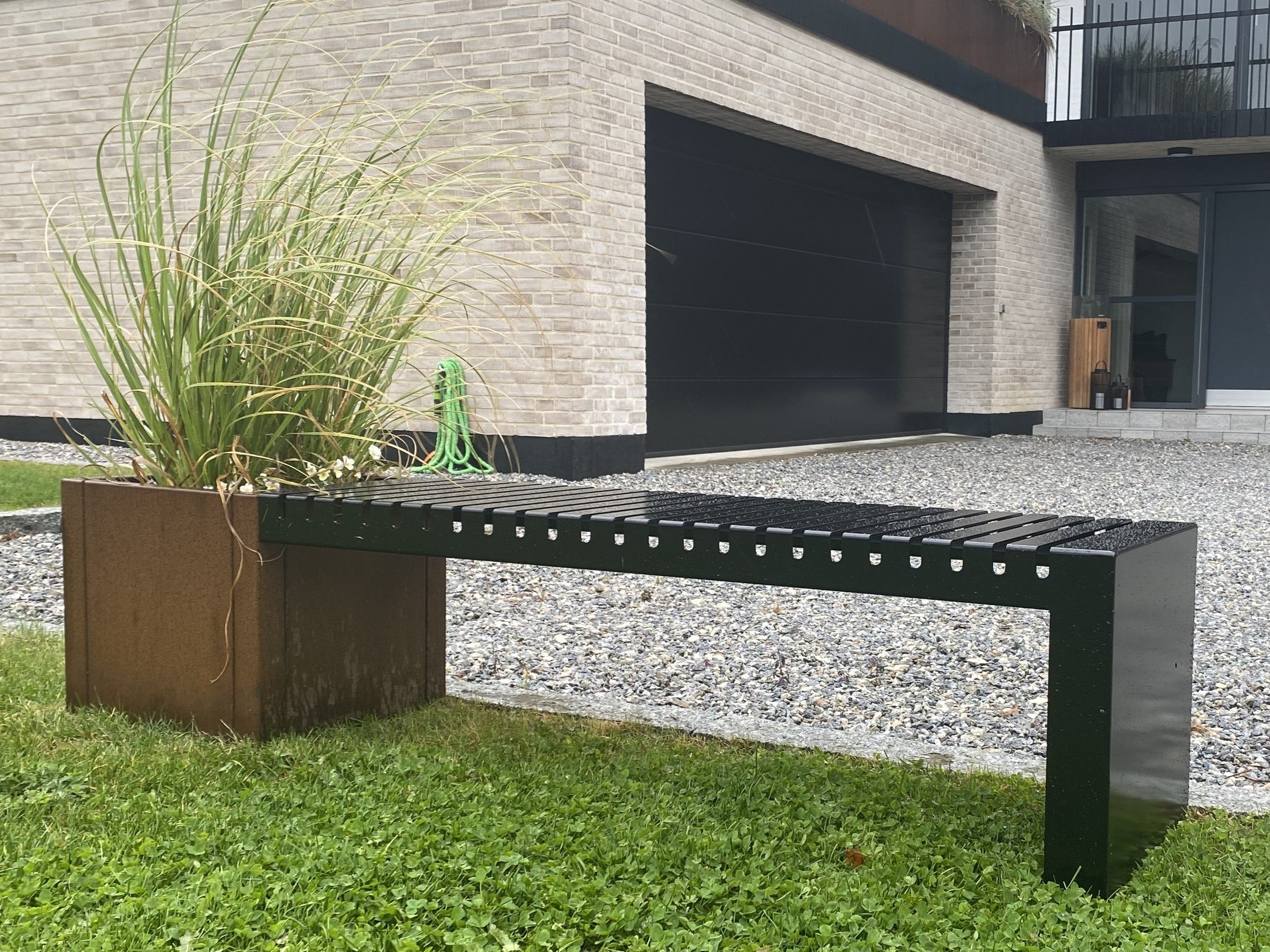 endebaenk-byjema-sort-no