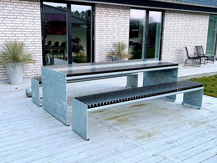 galvaniseret-bord-og-baenkesaet-no