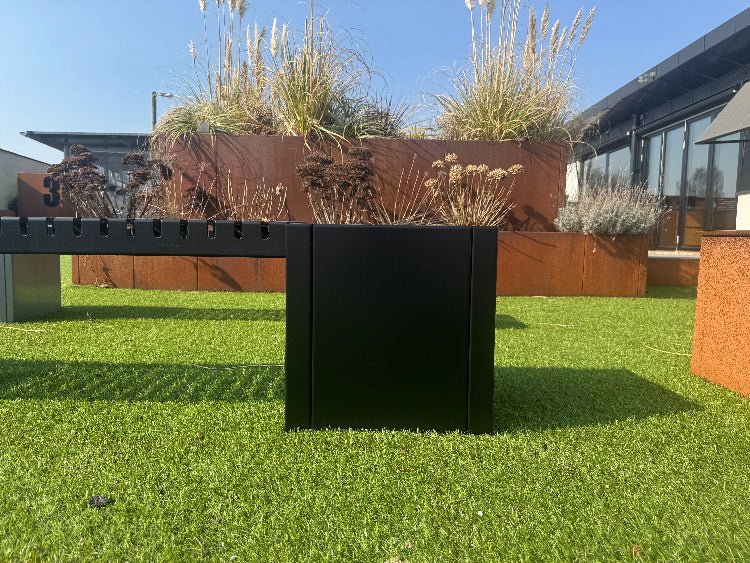 sort-plantekasse1-no