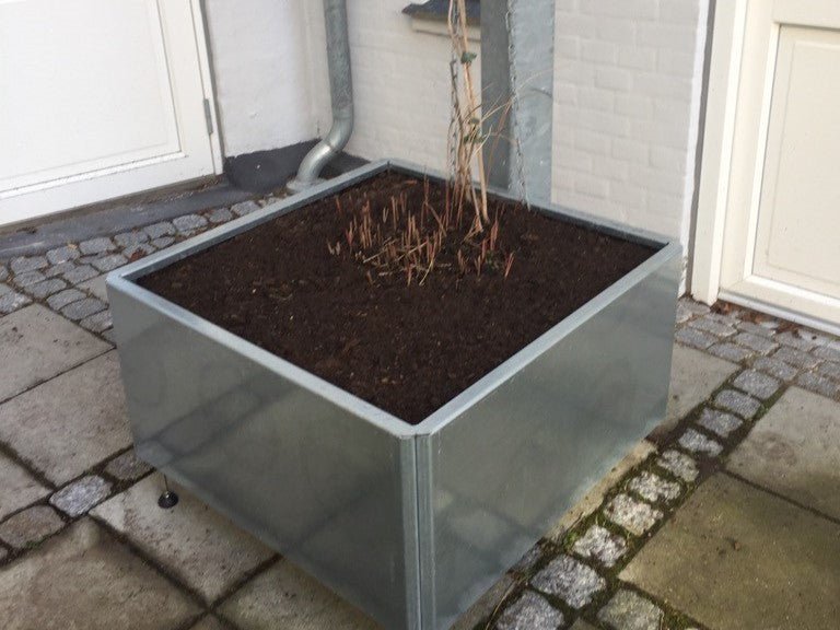 EDGY-galvaniseret-plantekasse2-no