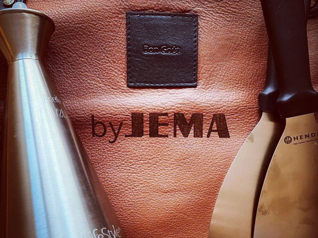 Laeder-forklaede-byJEMA-logo-no