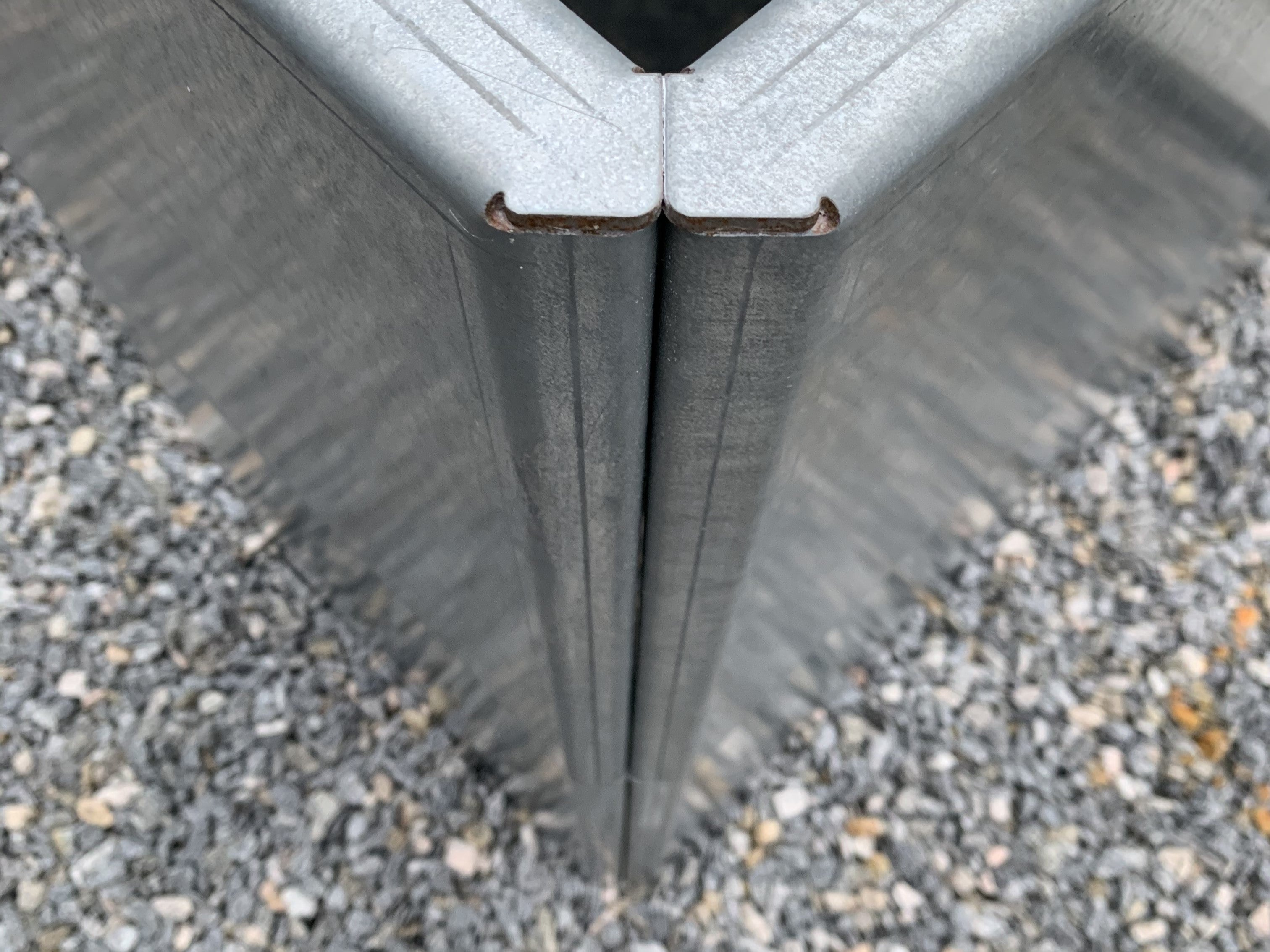 edgy-detaljer-galvaniseret-staal-no