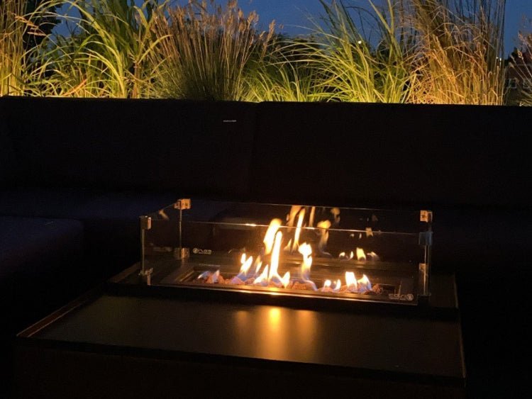 Glass til loungebord med ild