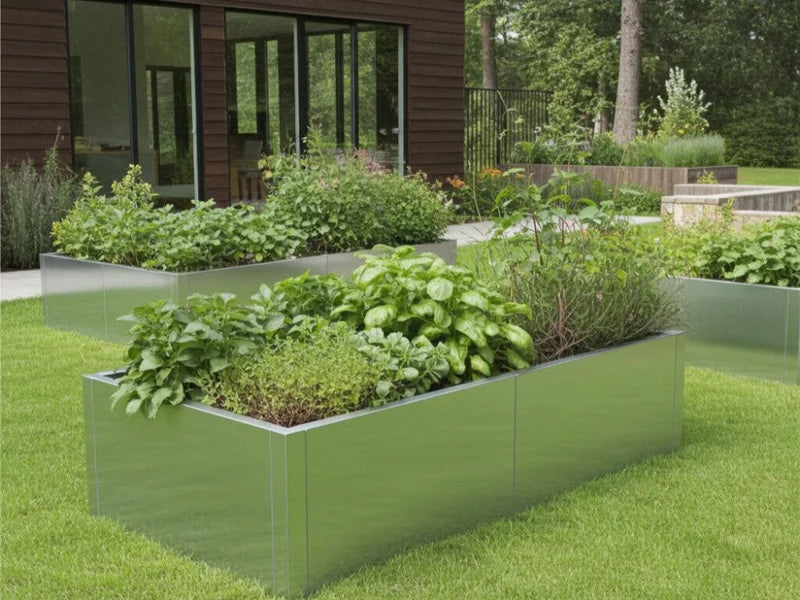 hoeybed-galvanisert-staal-kjoekkenhage-trehus-terrasse