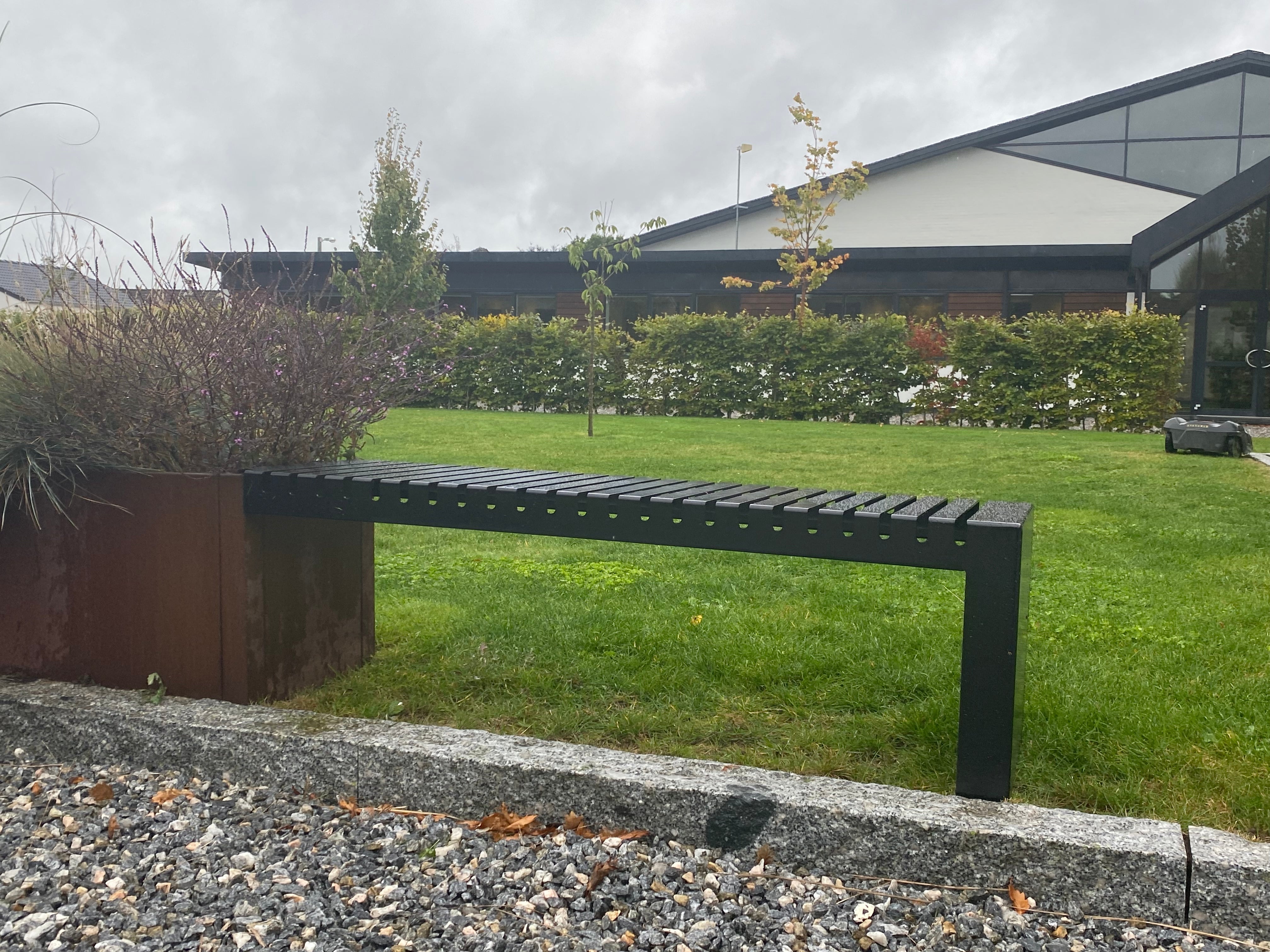 sort-havebaenk-17-byjema-no